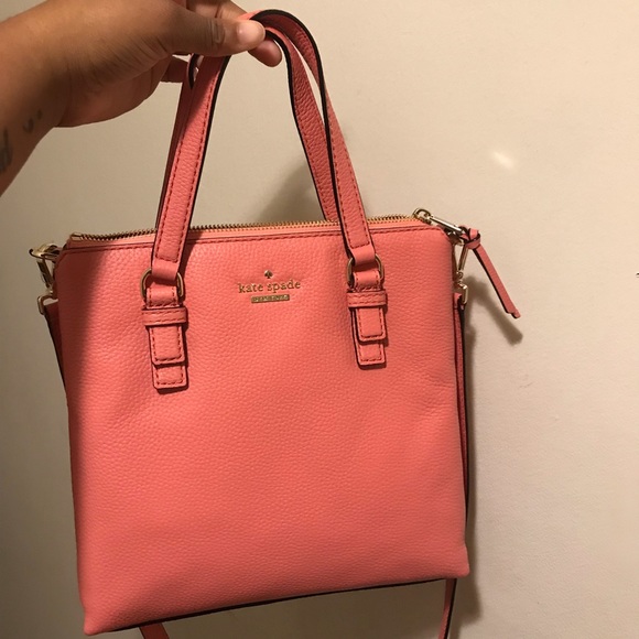 kate spade Handbags - BRAND NEW Kate Spade Crossbody Bag